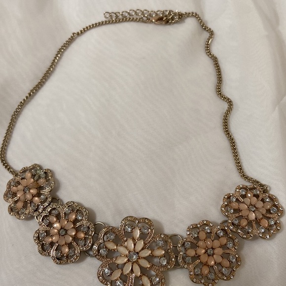 Flower Rhinestone Necklace - Picture 2 of 7